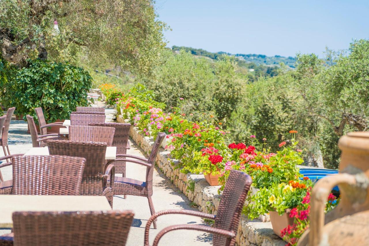 Hotel Orsa Maggiore Castro  Экстерьер фото