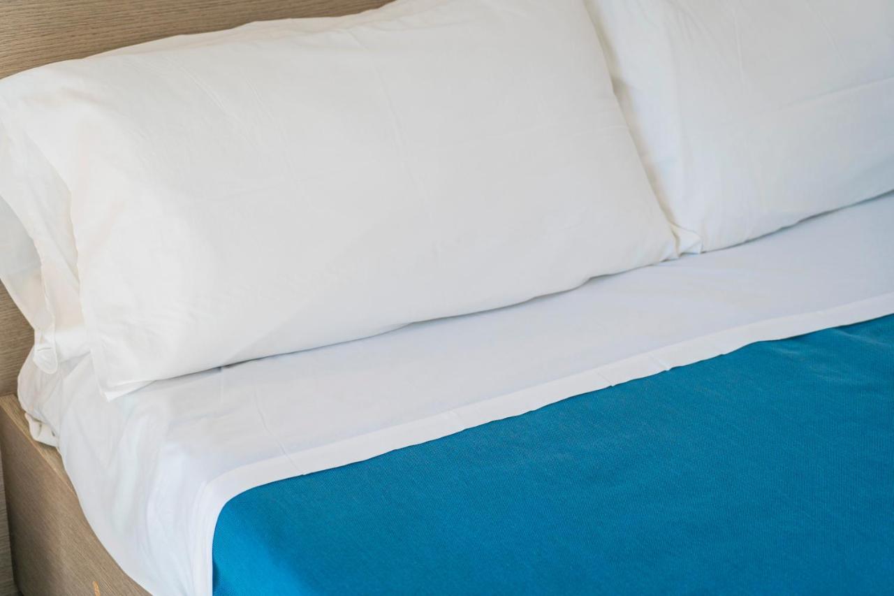 Hotel Orsa Maggiore Castro  Экстерьер фото
